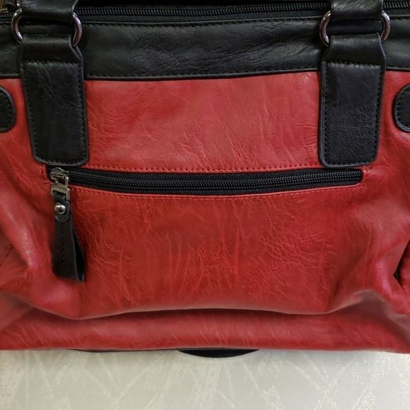 💟 Gussaci Red/Black Vegan Leather Bag - Picture 8 of 15